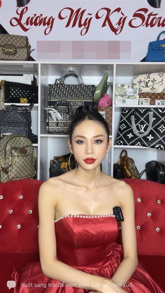 Á hậu Lương Mỹ Kỳ livestream kiếm sống, lộ dáng gầy rộc-2