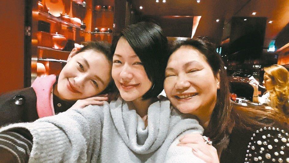 Mẹ Từ Hy Viên dằn mặt rể mới: Đừng đến cướp con gái tôi-2