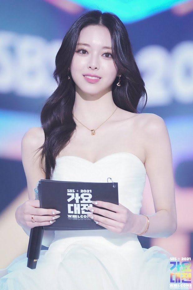 7 nàng Yoona của Kpop: Yoona JYP có vượt nổi Yoona của SM?-2