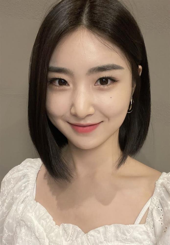 7 nàng Yoona của Kpop: Yoona JYP có vượt nổi Yoona của SM?-4