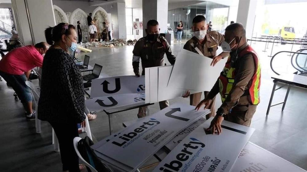 Bên trong tang lễ mỹ nhân Chiếc Lá Cuốn Bay-6