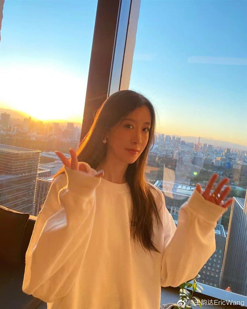 Người vợ bí ẩn của Hứa Ngụy Châu lộ diện, nhan sắc ra sao?-2