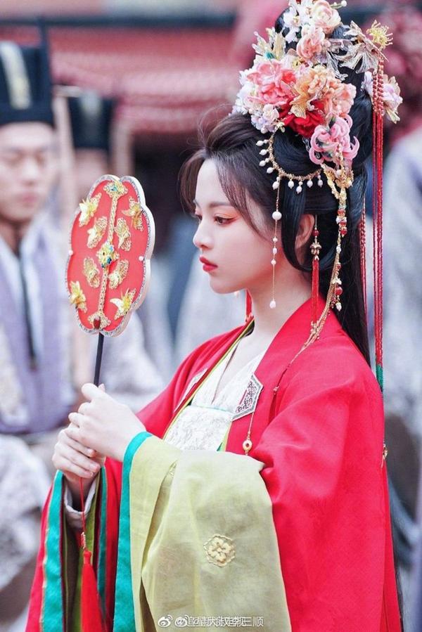 Dương Siêu Việt liên tục đóng vai chính dù bị chê-2