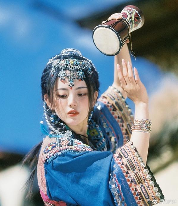 Dương Siêu Việt liên tục đóng vai chính dù bị chê-15