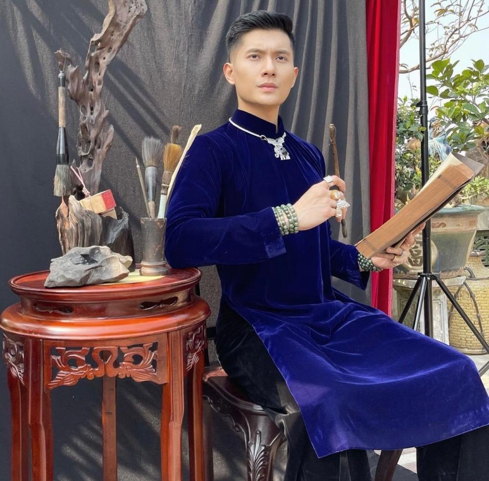 Lệ Quyên hack tuổi bất chấp, tình trẻ cố tình già đi cho cân xứng?-8