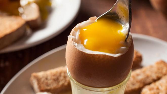 Ai ngờ có 4 sai lầm kinh điển khi luộc trứng, ăn cũng như không-2