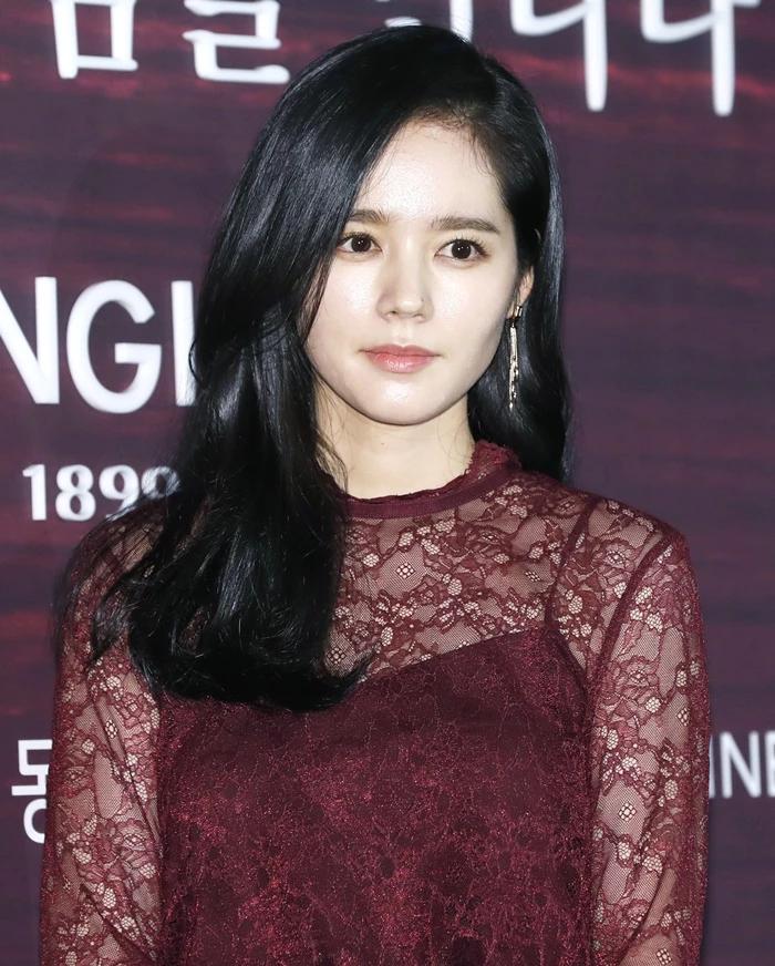 Chồng Han Ga In bị gọi là kẻ cắp quốc dân-1
