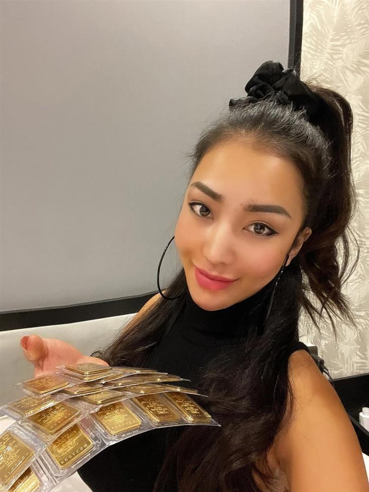 Bất ngờ gia thế, ngoại hình cô dâu Sài Gòn vừa ẵm 100 cây vàng-5