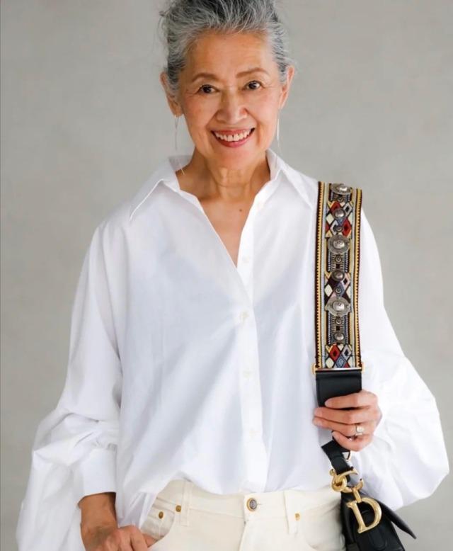 Cụ bà 70 tuổi mặc cực chất chứng minh thời trang không phân biệt tuổi tác-9