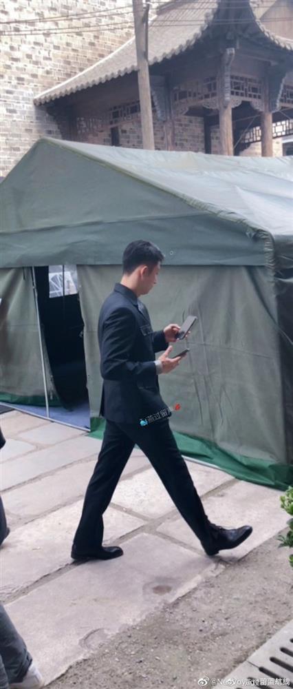 Tình cũ Hứa Ngụy Châu tuyên bố kết hôn, Cố Hải Hoàng Cảnh Du có thái độ lạ-5