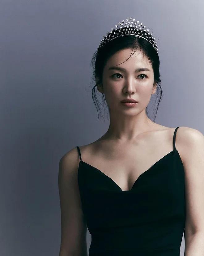 Song Hye Kyo lại vướng nghi vấn hẹn hò bạn diễn-6