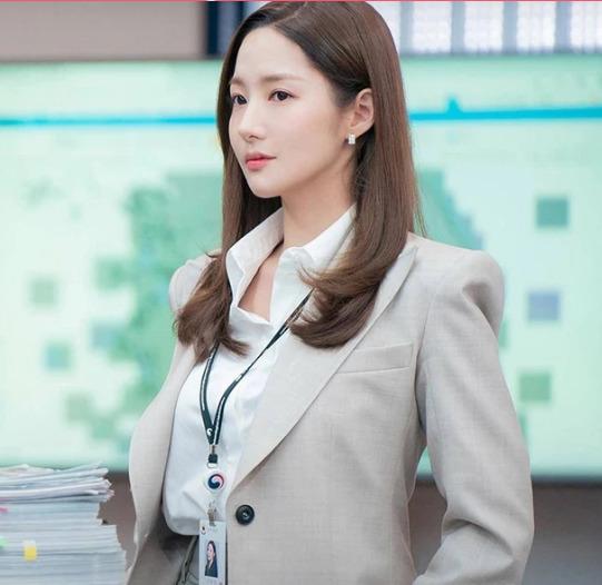 Phối đồ công sở thanh lịch như các mỹ nhân phim Hàn-1