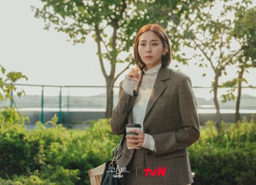 Phối đồ công sở thanh lịch như các mỹ nhân phim Hàn-7