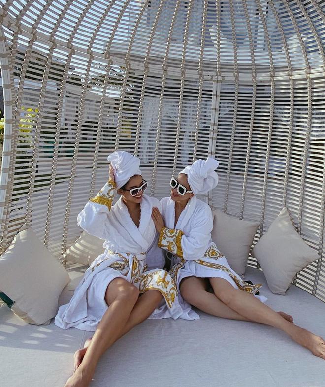 Nhan sắc hack tuổi của mẹ Tiên Nguyễn lấn át cả con gái-5