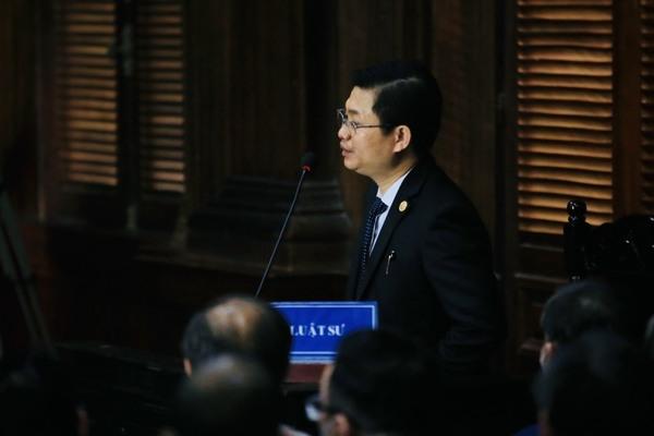 Bà Nguyễn Phương Hằng bị tạm hoãn xuất cảnh, luật định ra sao?-2