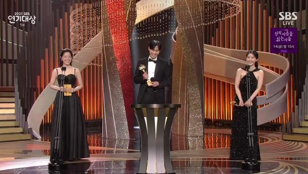 Ahn Hyo Seop phải lựa chọn giữa tình cũ và tình mới Kim Se Jeong-2