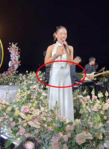 Cưới xin đến nơi, Phương Trinh Jolie lộ bụng to như bầu 4 tháng-2