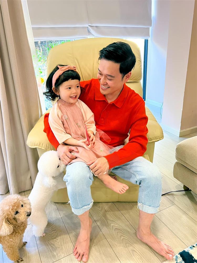 Xôn xao ảnh ca sĩ Quang Vinh bên con trai sơ sinh-6