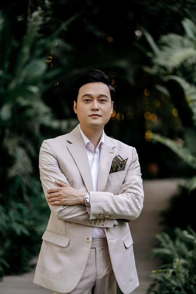 Xôn xao ảnh ca sĩ Quang Vinh bên con trai sơ sinh-8