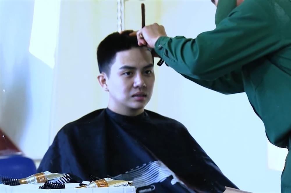 8 sao nhập ngũ phải cắt tóc, tẩy trang: Bất ngờ diện mạo-14