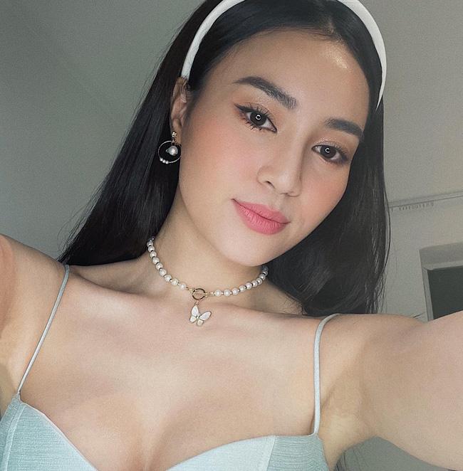 Mỹ nhân làm điệu với bờm tóc: Thanh Hằng, Hà Tăng chặt đẹp đàn em-4