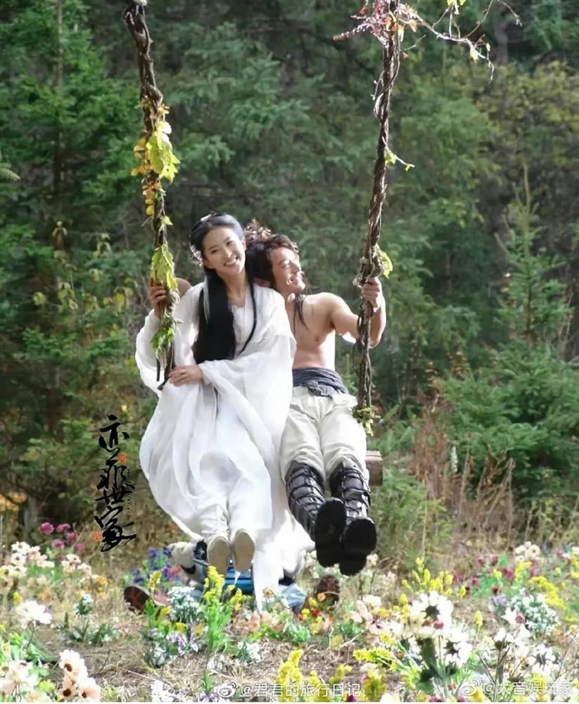 Huỳnh Hiểu Minh treo ảnh Lưu Diệc Phi tại nhà riêng-3