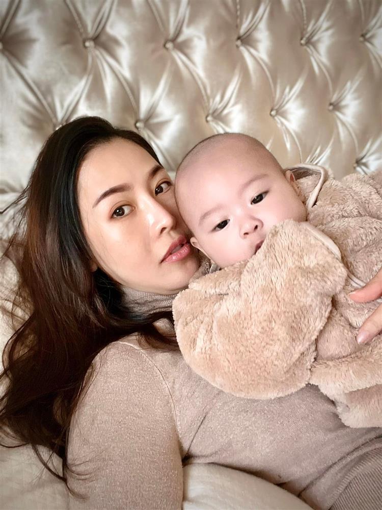 Quý tử 8 tháng tuổi mắc Covid-19, Quế Vân khẩn cầu giữa đêm-1