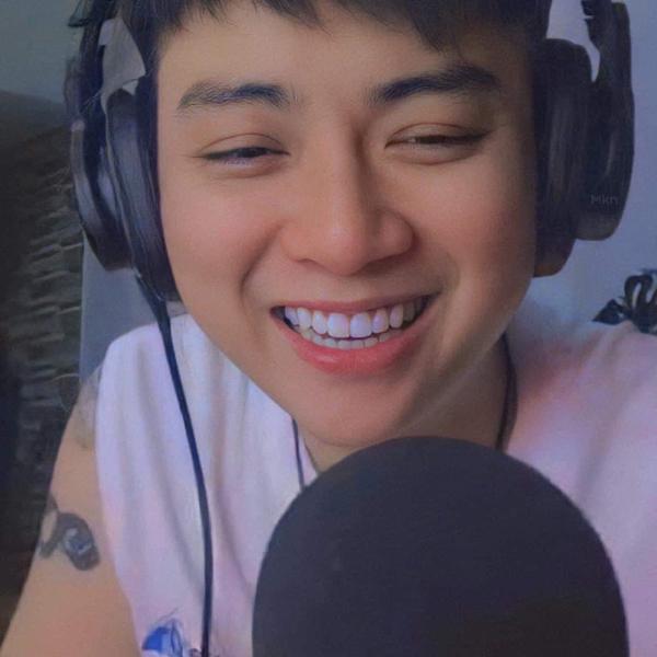 Hoài Lâm livestream cuộc sống bình dị, ngoại hình có sự thay đổi-7