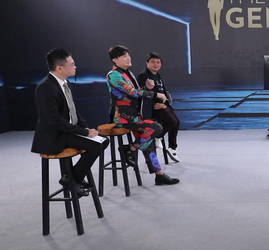 Ám ảnh Dược sĩ Tiến với gu thời trang ngàn lần khắc tên mình-6