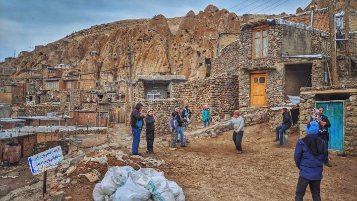 Ngôi làng cổ 700 tuổi với những căn nhà xây trong núi đá-10