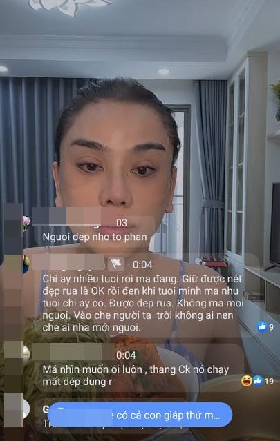 Lâm Khánh Chi livestream lộ mặt mộc, bị chê vừa xấu vừa già-7