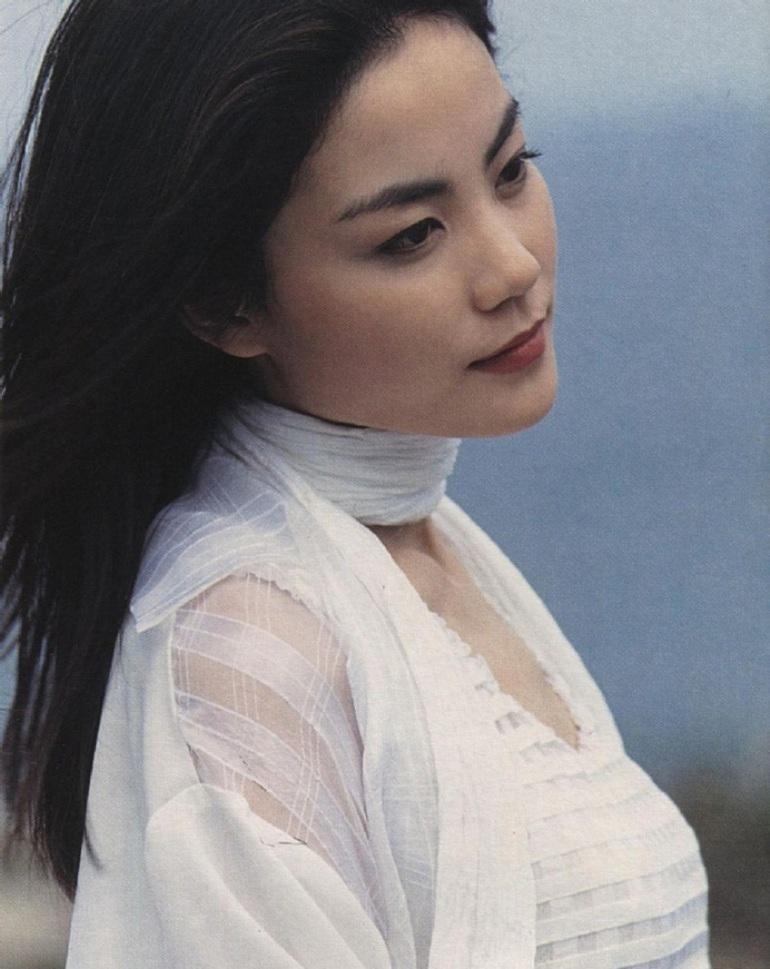 Sức hấp dẫn khó cưỡng của thiên hậu 2 đời chồng Vương Phi-4