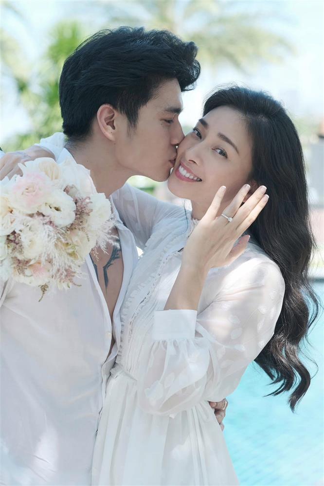 HOT: Ngô Thanh Vân nhận lời cầu hôn, sắp cưới Huy Trần-1