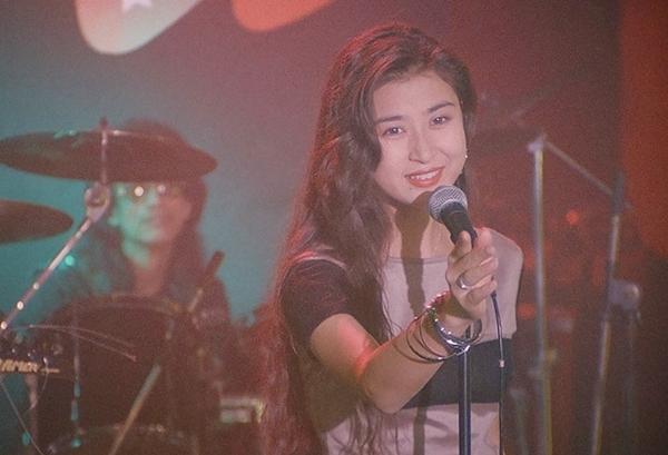 Từ chối đóng phim đen, diễn viên 18+ bị đánh gãy 2 xương sườn-5