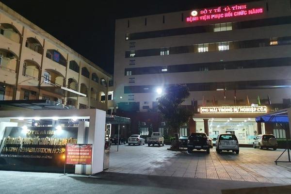 Một bệnh nhân rơi từ tầng 6 bệnh viện xuống đất tử vong thương tâm-1