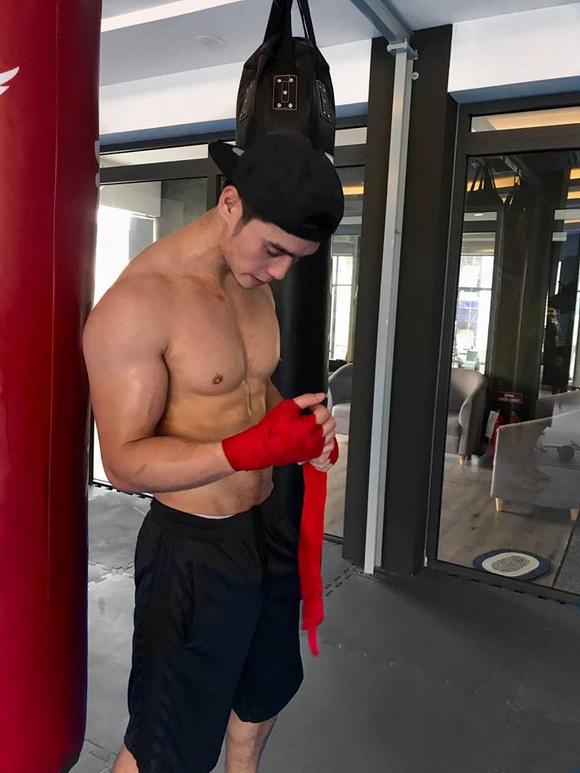 Mlem body 6 múi sầu riêng của chồng tương lai Ngô Thanh Vân-8