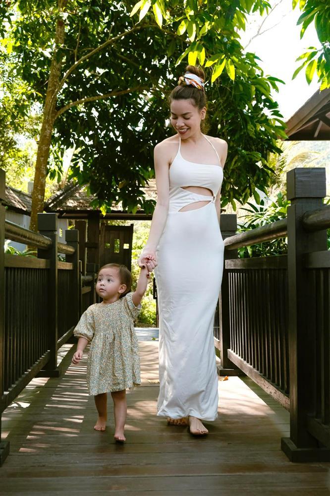 Lý do ảnh du lịch nhà Hồ Ngọc Hà không thể đủ thành viên-5