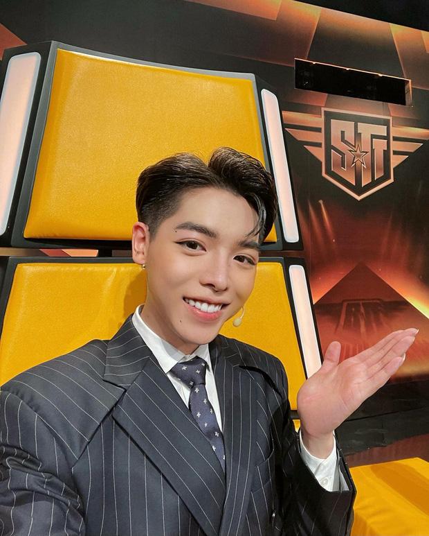 Đức Phúc cosplay thành chính mình thời chưa đập mặt xây lại-2