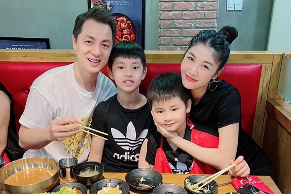 Đăng Khôi tặng quà sinh nhật vợ hơn 5 tỷ, hội chị em chóng mặt-8