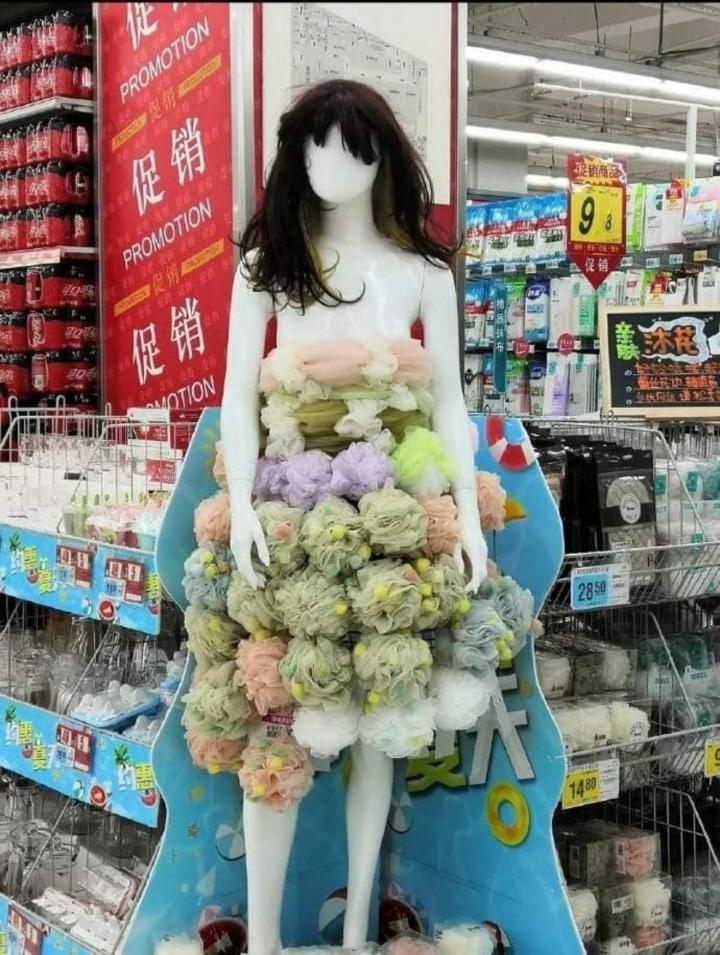 Đã có ai bắt gặp những màn quảng cáo sản phẩm tấu hài thế này?-3