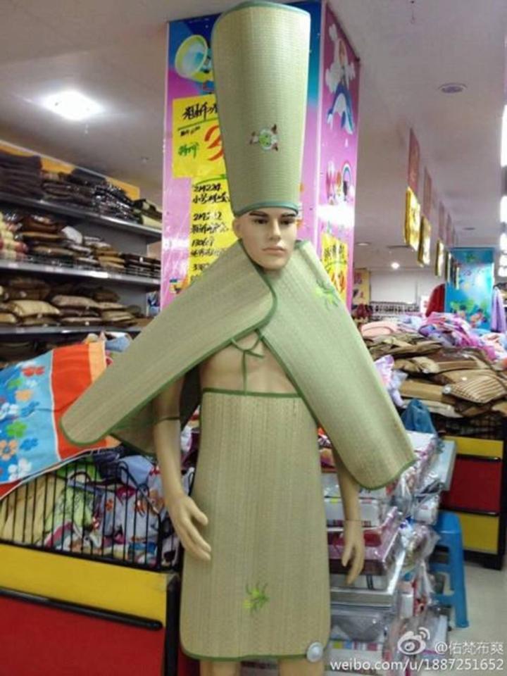 Đã có ai bắt gặp những màn quảng cáo sản phẩm tấu hài thế này?-10