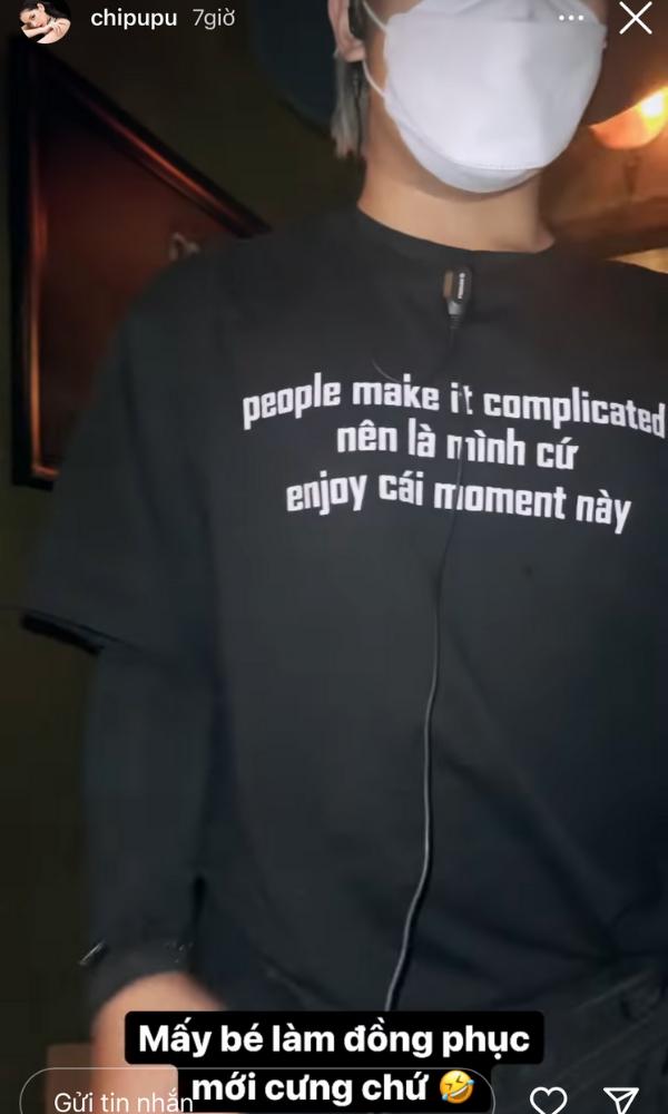 Chi Pu khoe áo in logo câu nói nửa Tây nửa ta enjoy cái moment-2
