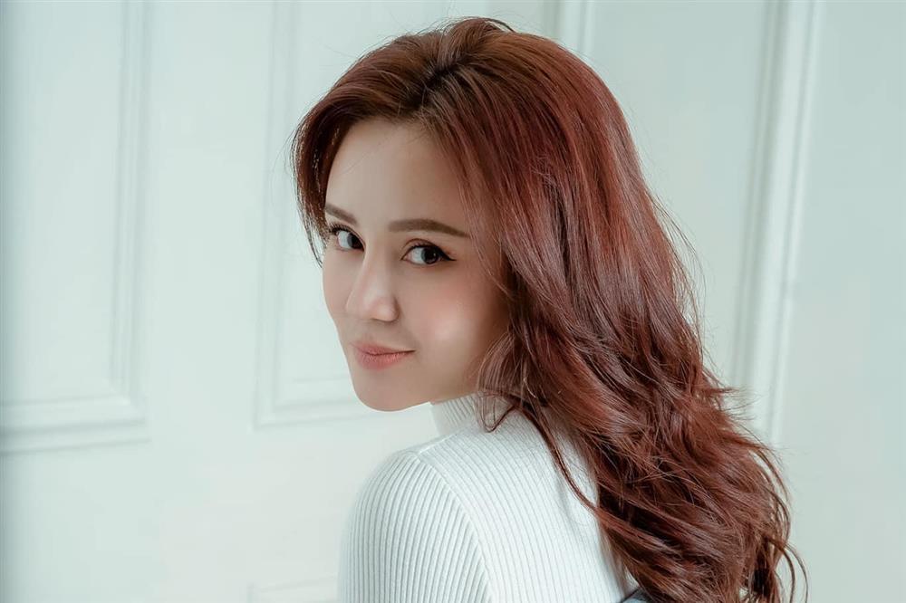 Vy Oanh làm rõ thông tin tạm đình chỉ vụ kiện nữ đại gia-2