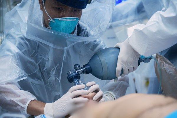 Bị u não nguy kịch nhưng cứ tưởng do hậu Covid-19-2