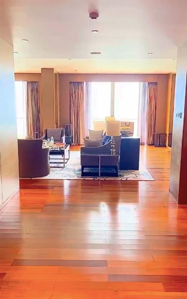 Đoàn Di Băng review nơi nghỉ dưỡng đắt đỏ, nhìn chóng cả mặt-5