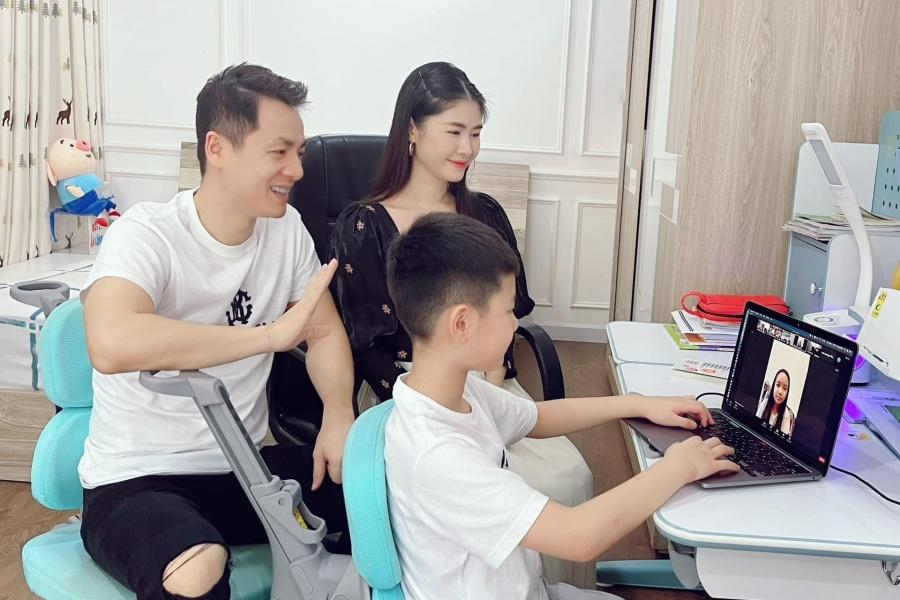 Vietnamese artists: Hurting children on social networks will affect psychology