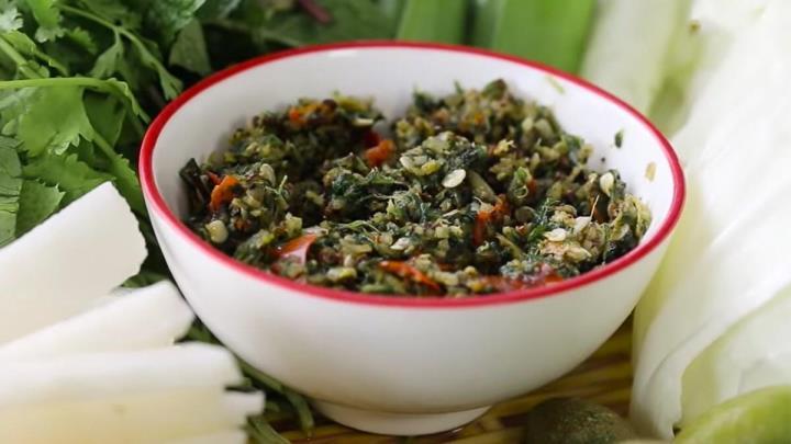 Nhót xanh chấm chẩm chéo: Món ngon Tây Bắc hội chị em phát cuồng-5