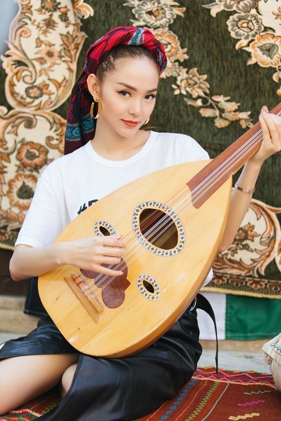 Bạn trai từng đáp lễ khủng khi được Minh Hằng làm tặng MV-5