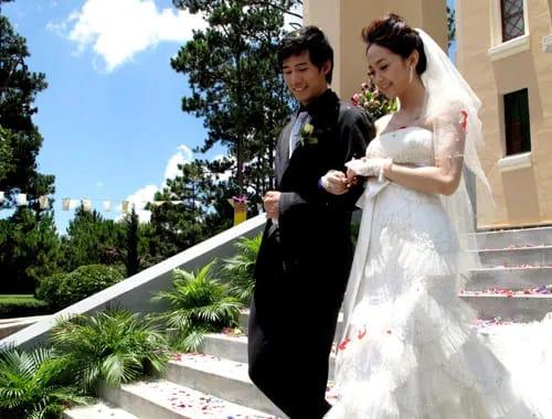 Trước khi say yes bạn trai đại gia, Minh Hằng từng 2 lần cưới 1 người-13
