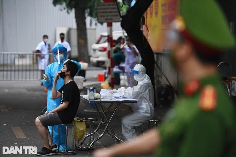 F0 mới hạ nhiệt: Hà Nội đã qua đỉnh dịch Covid-19?-2